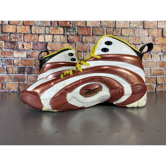 2013 Reebok Shaqnosis OG Miami Heat White Red Yellow Black Shaq Size 5.5 - Picture 8 of 10